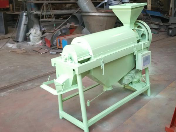 黑龙江水淹水稻抛光机在启动配料前,应保证料斗是空的